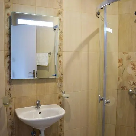 Asi * Obzor